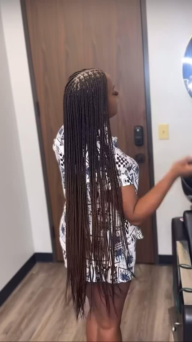 Braiding work by Space Braids 4, Instagram post 1