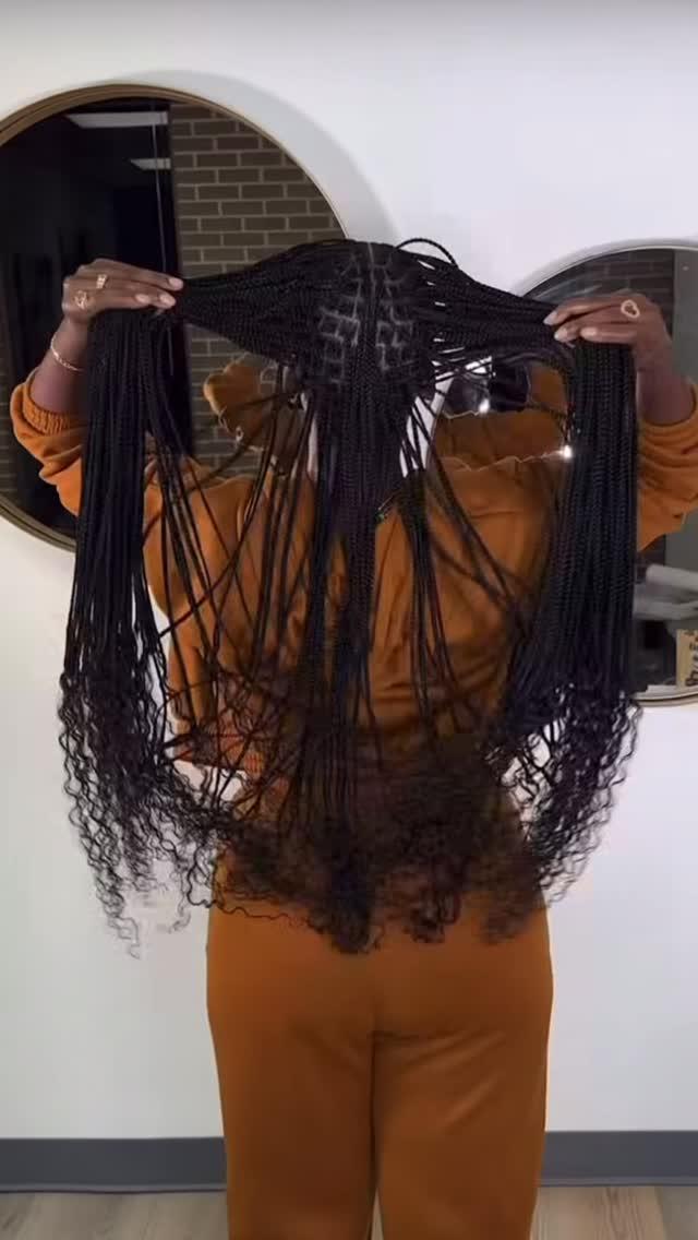 Braiding work by Space Braids 4, Instagram post 2